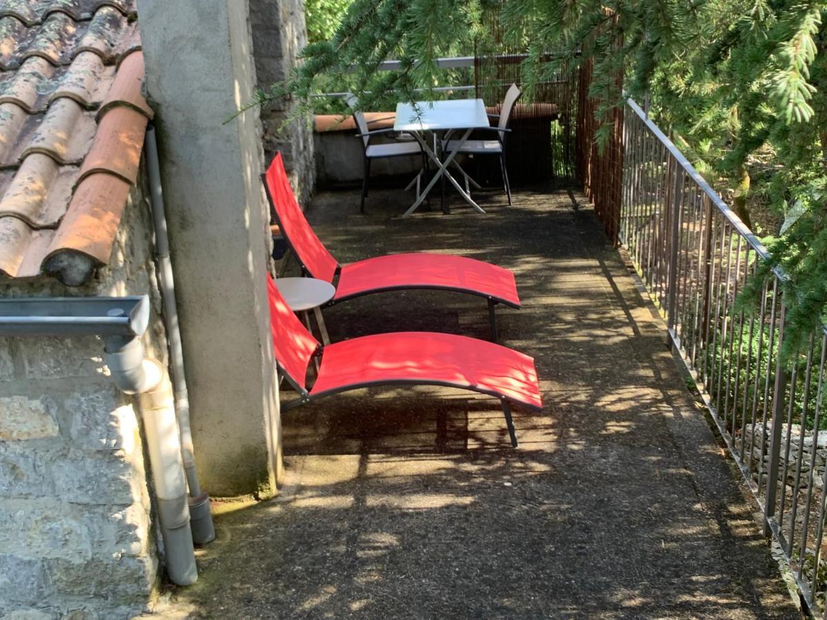 Bed and Breakfast Chambre d'hôtes climatisée avec terrasse privée à Saint Alban Auriolles Extérieur photo